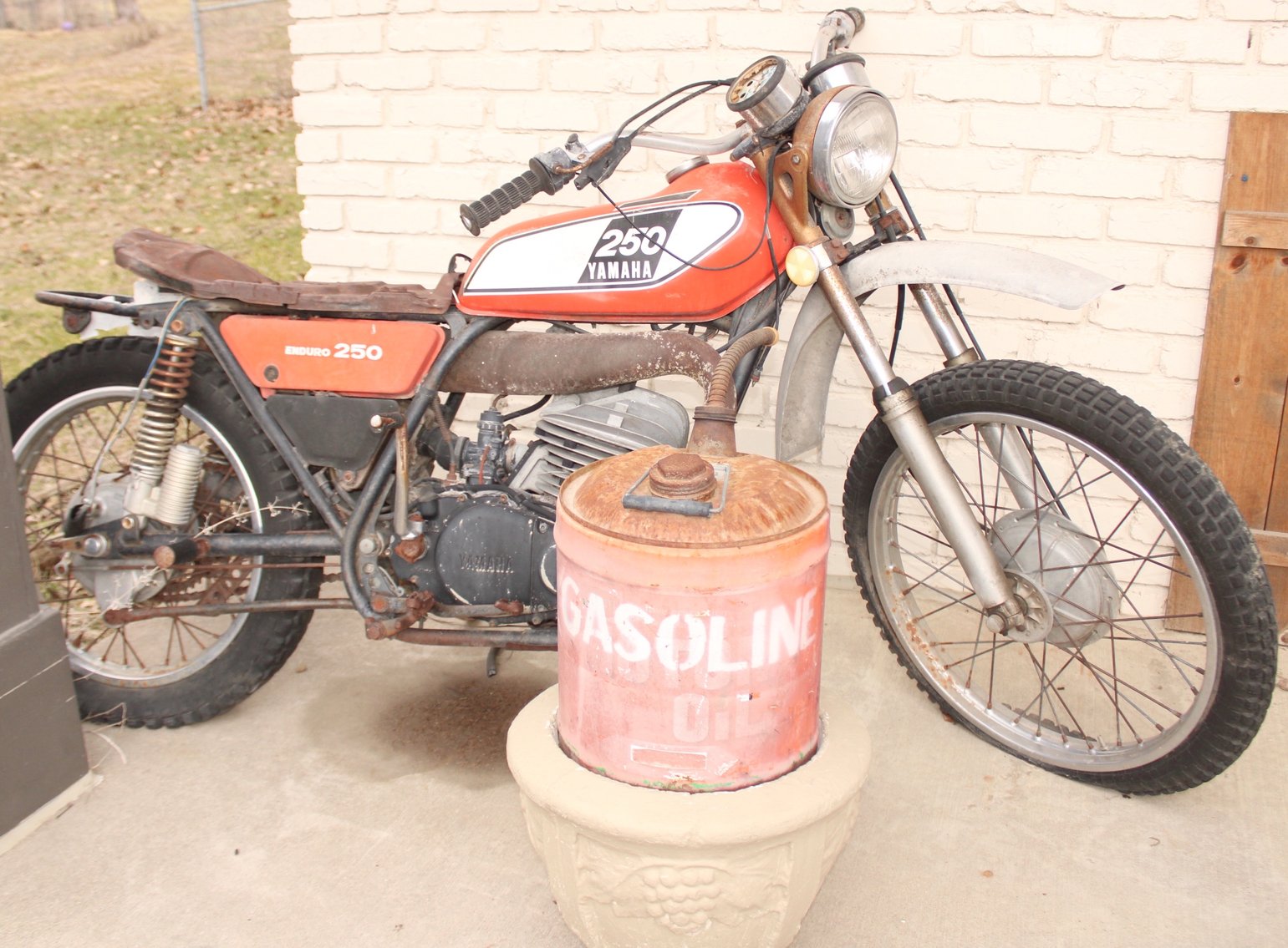 Image for FANTASTIC LIVING ESTATE AUCTION