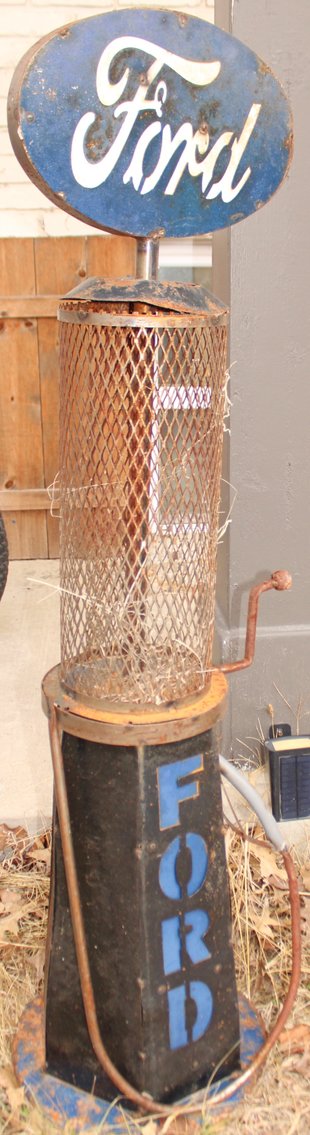 Image for FANTASTIC LIVING ESTATE AUCTION