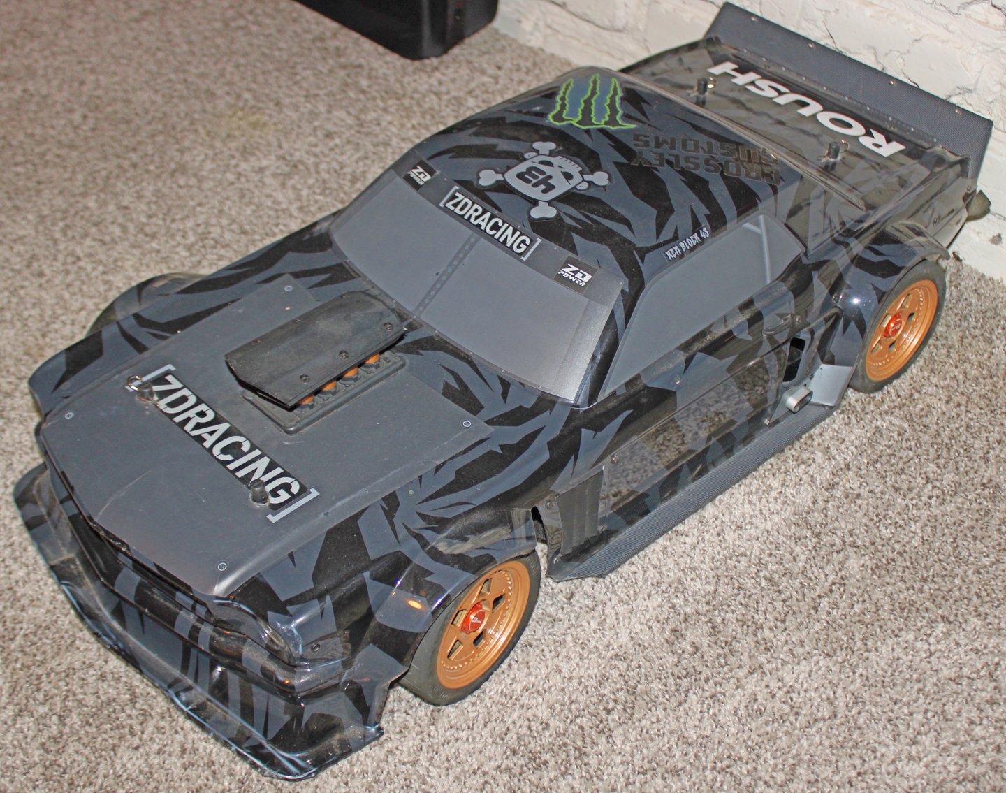 Image for FANTASTIC LIVING ESTATE AUCTION