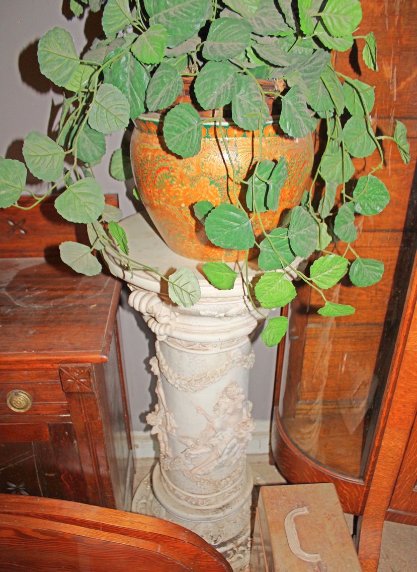 Image for INCREDIBLE ESTATE AUCTION