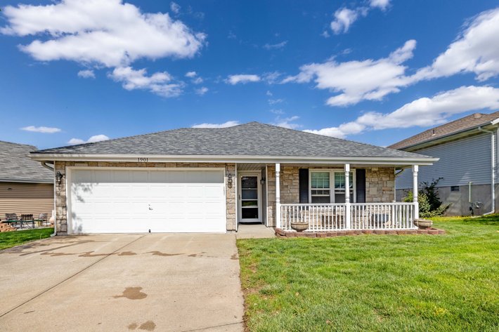 Image for REAL ESTATE & PERSONAL PROPERTY AUCTION