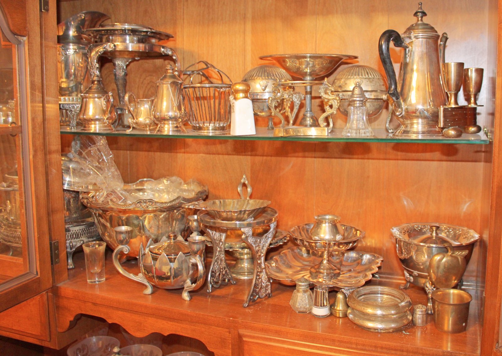 Image for VINTAGE TIME CAPSULE ESTATE AUCTION