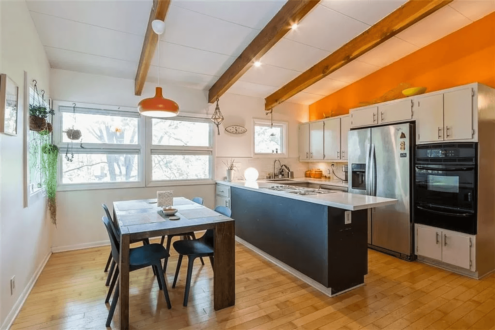 Image for MID CENTURY LIVING ESTATE AUCTION