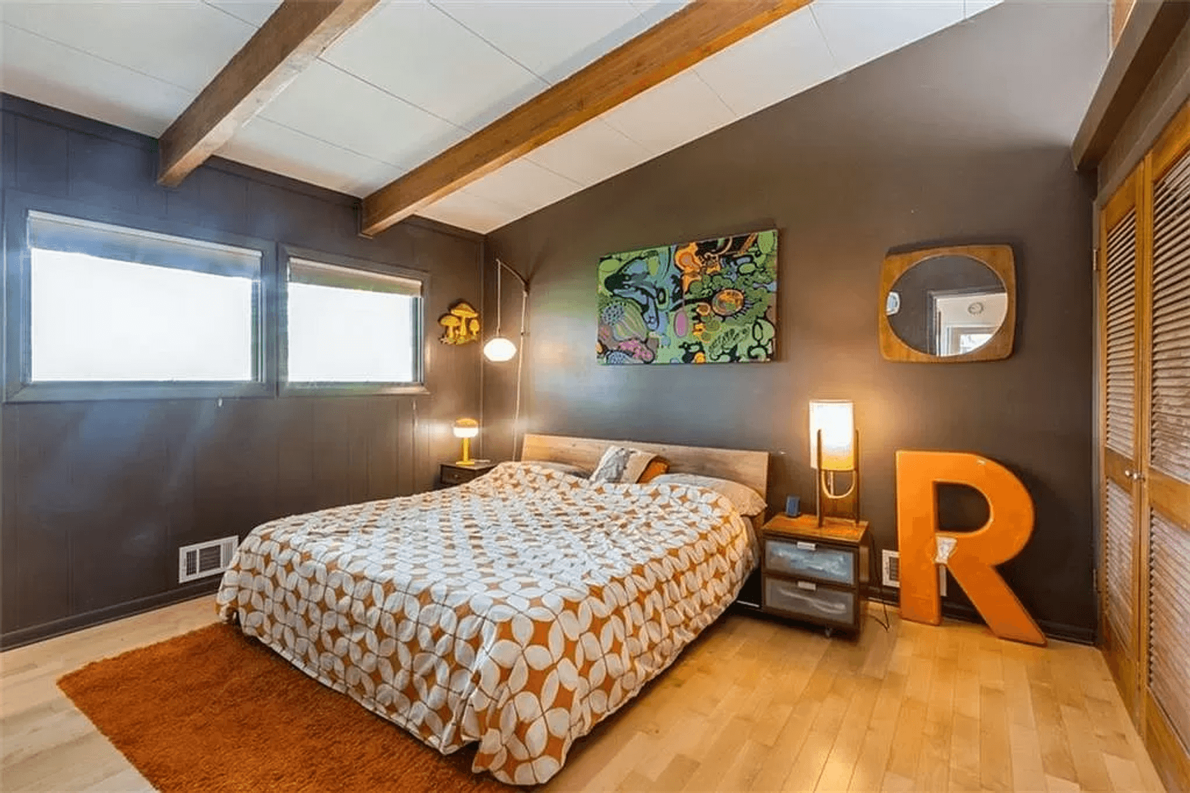 Image for MID CENTURY LIVING ESTATE AUCTION