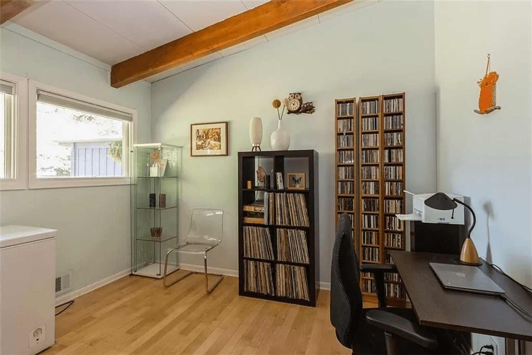 Image for MID CENTURY LIVING ESTATE AUCTION