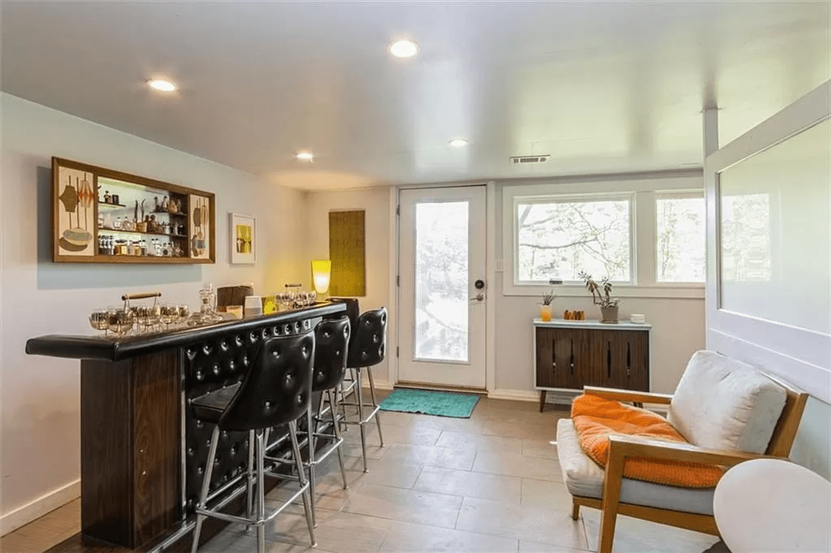 Image for MID CENTURY LIVING ESTATE AUCTION