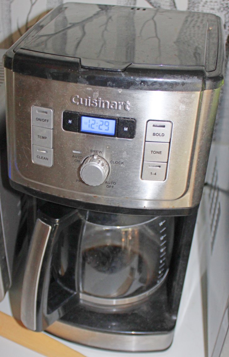 Image for MID CENTURY LIVING ESTATE AUCTION