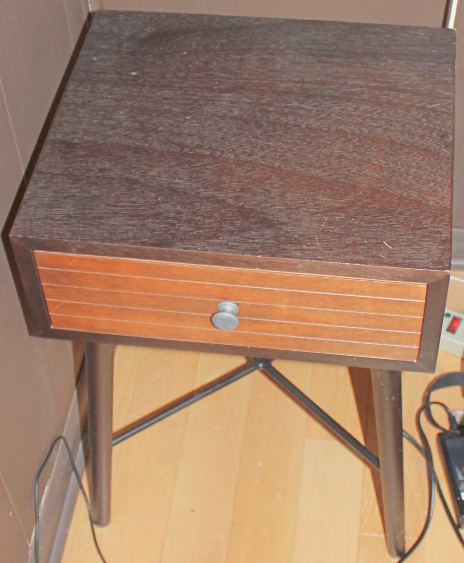 Image for MID CENTURY LIVING ESTATE AUCTION