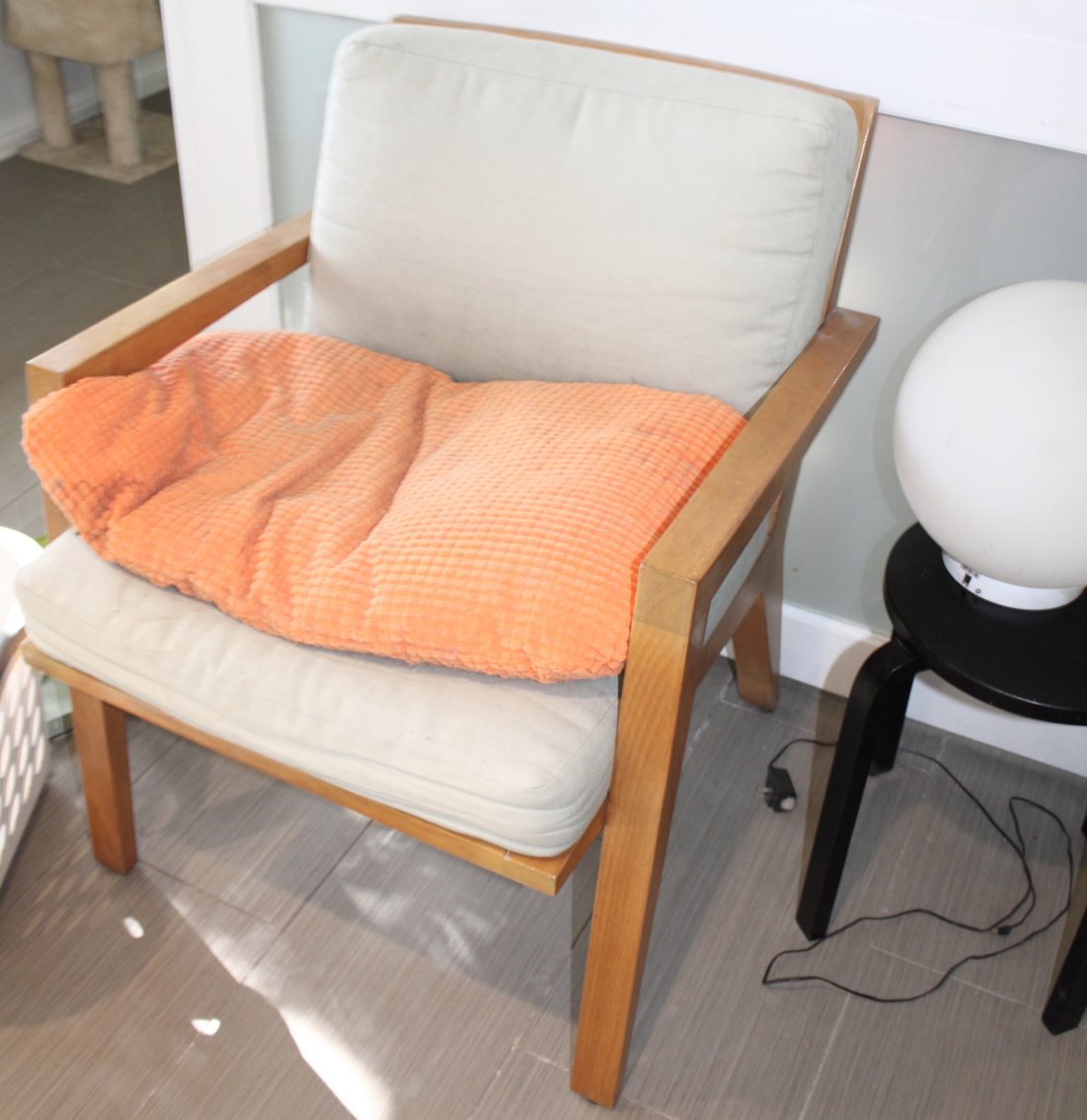 Image for MID CENTURY LIVING ESTATE AUCTION