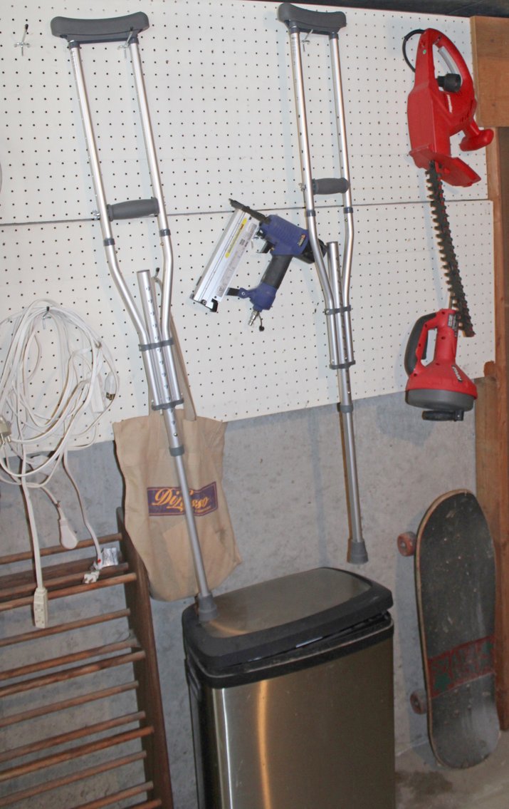 Image for MID CENTURY LIVING ESTATE AUCTION