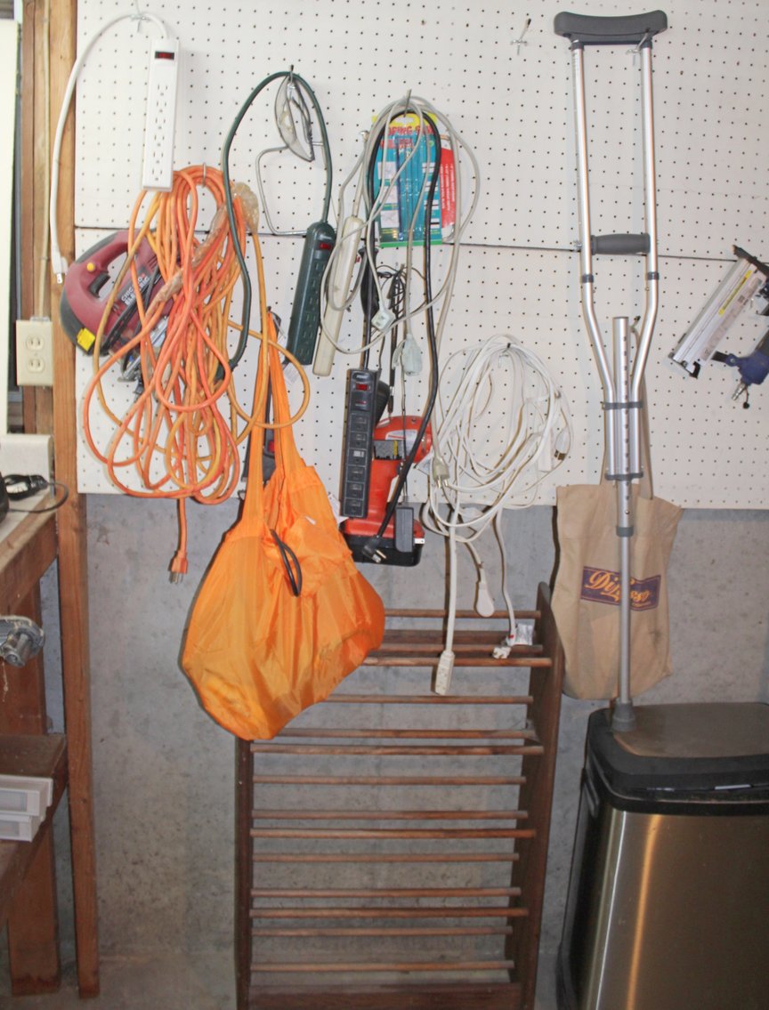 Image for MID CENTURY LIVING ESTATE AUCTION