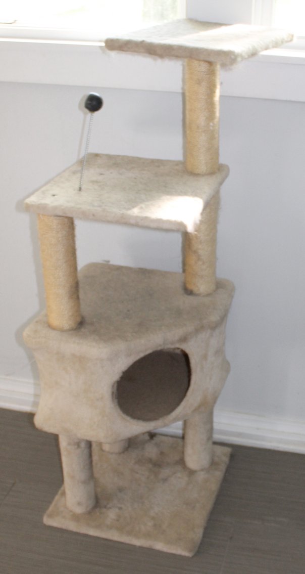 Image for MID CENTURY LIVING ESTATE AUCTION