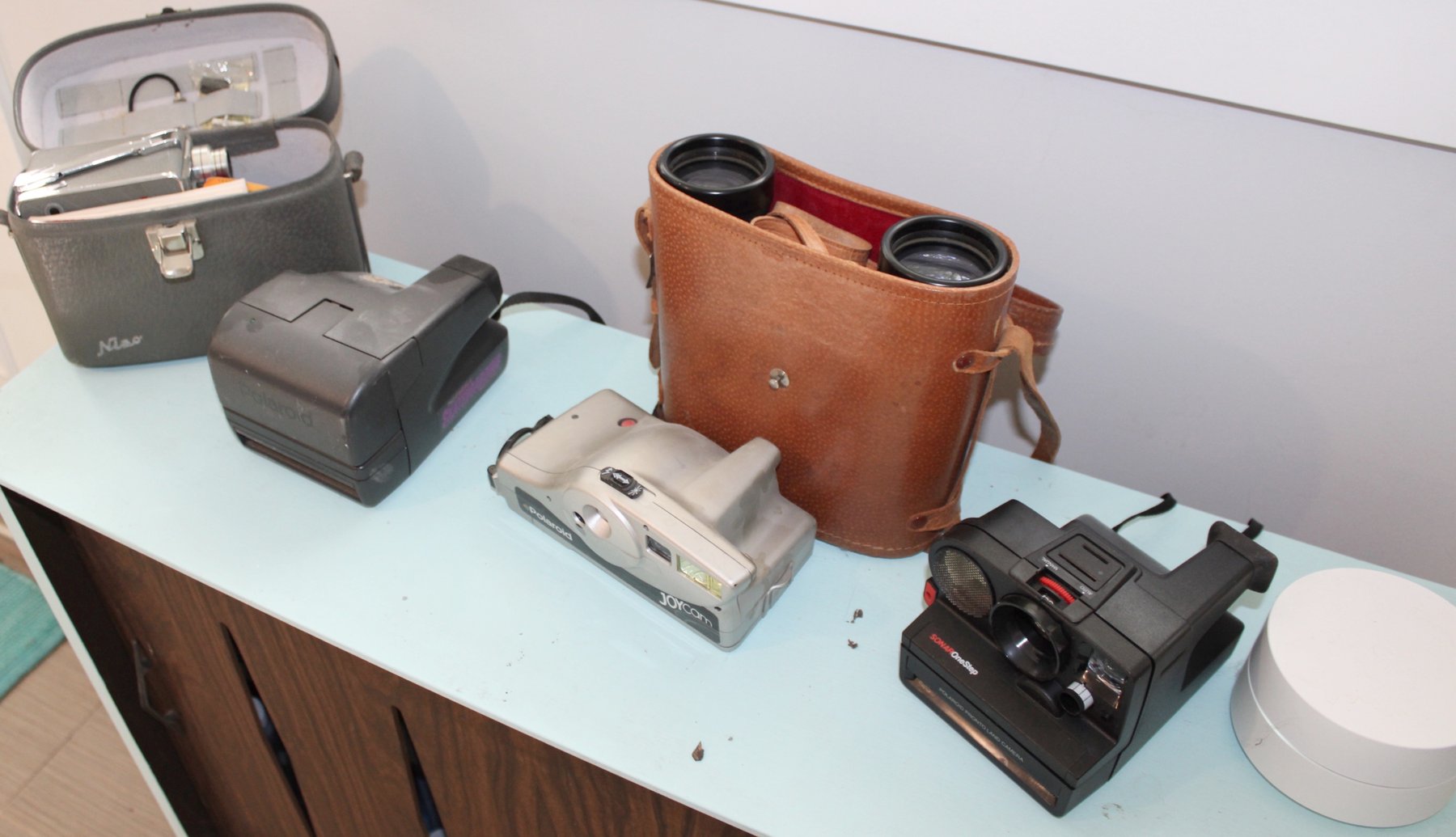 Image for MID CENTURY LIVING ESTATE AUCTION