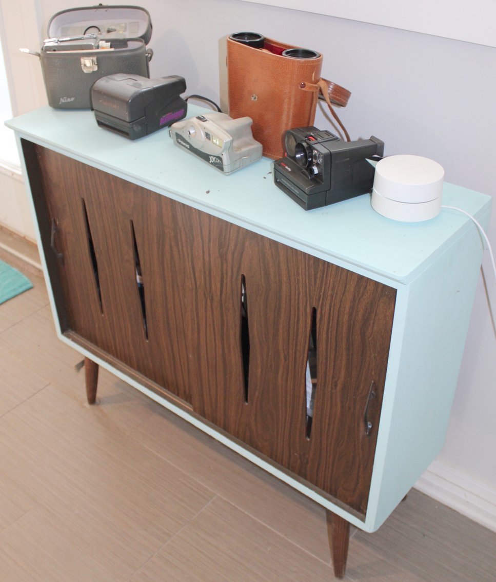 Image for MID CENTURY LIVING ESTATE AUCTION