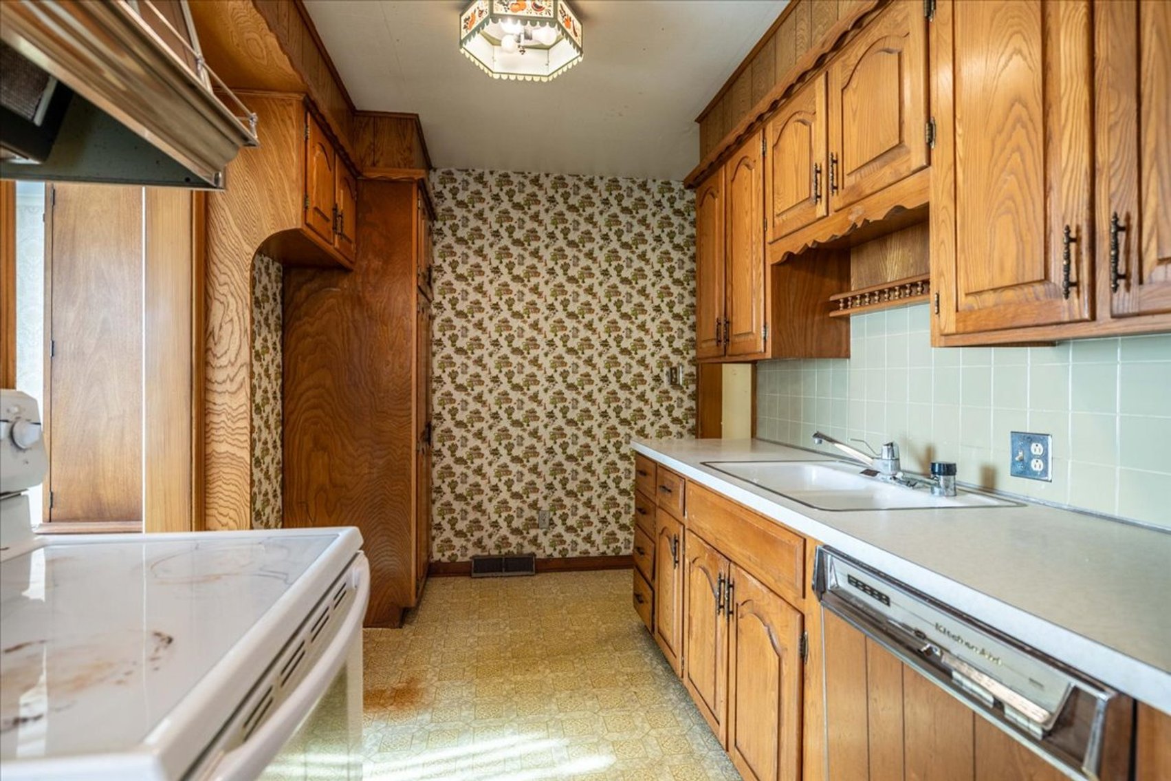 Image for REAL ESTATE & PERSONAL PROPERTY AUCTION