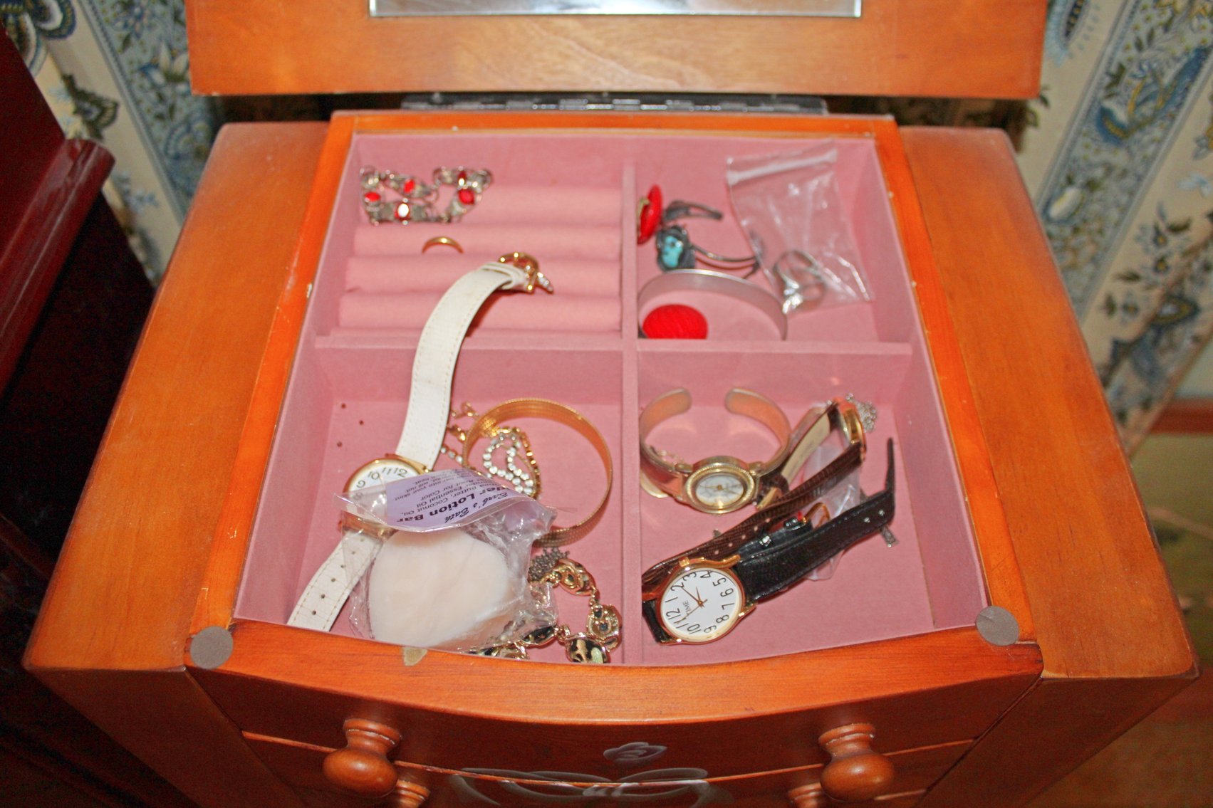 Image for REAL ESTATE & PERSONAL PROPERTY AUCTION