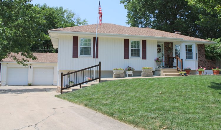 Image for REAL ESTATE & PERSONAL PROPERTY AUCTION