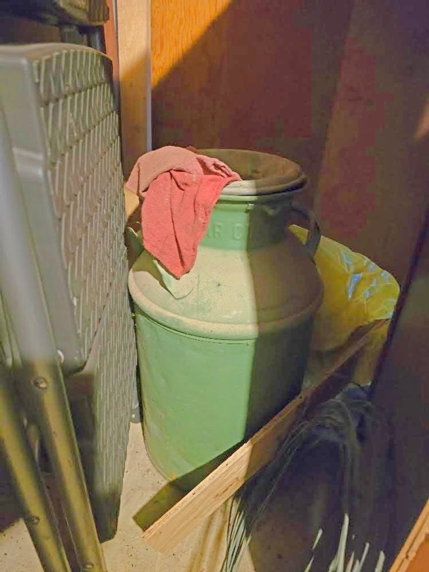 Image for ESTATE AUCTION