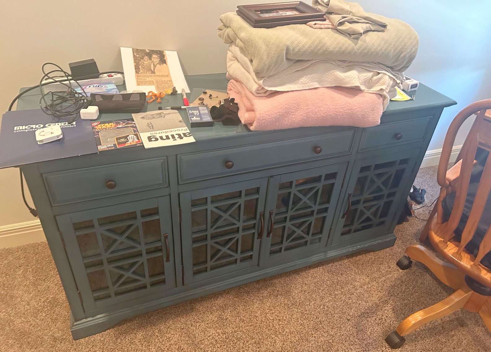 Image for LIVING ESTATE AUCTION