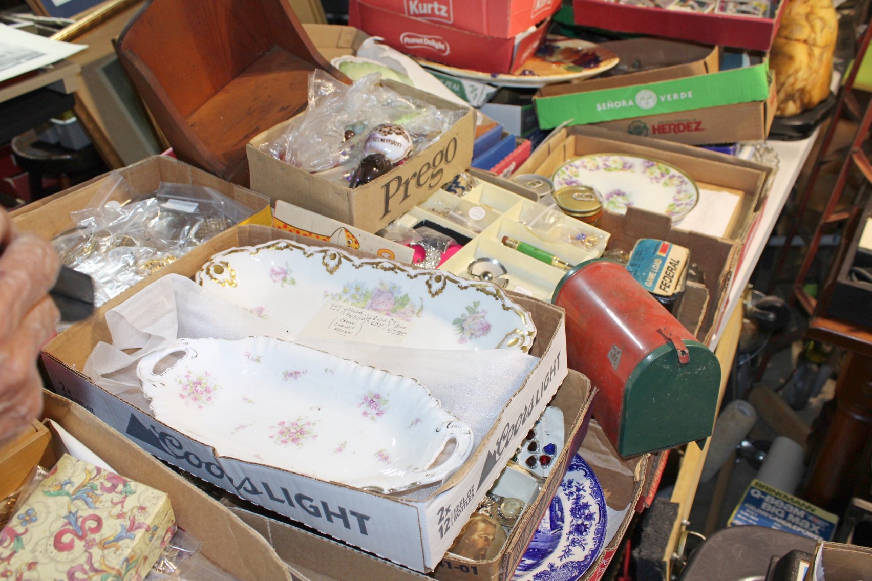 Image for HUGE COLLECTOR'S AUCTION