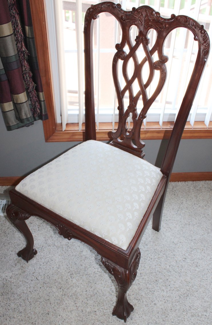 Image for LIVING ESTATE AUCTION