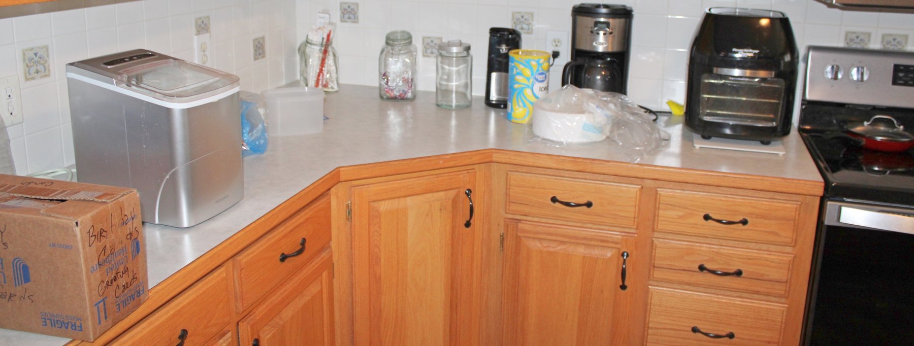 Image for LIVING ESTATE AUCTION