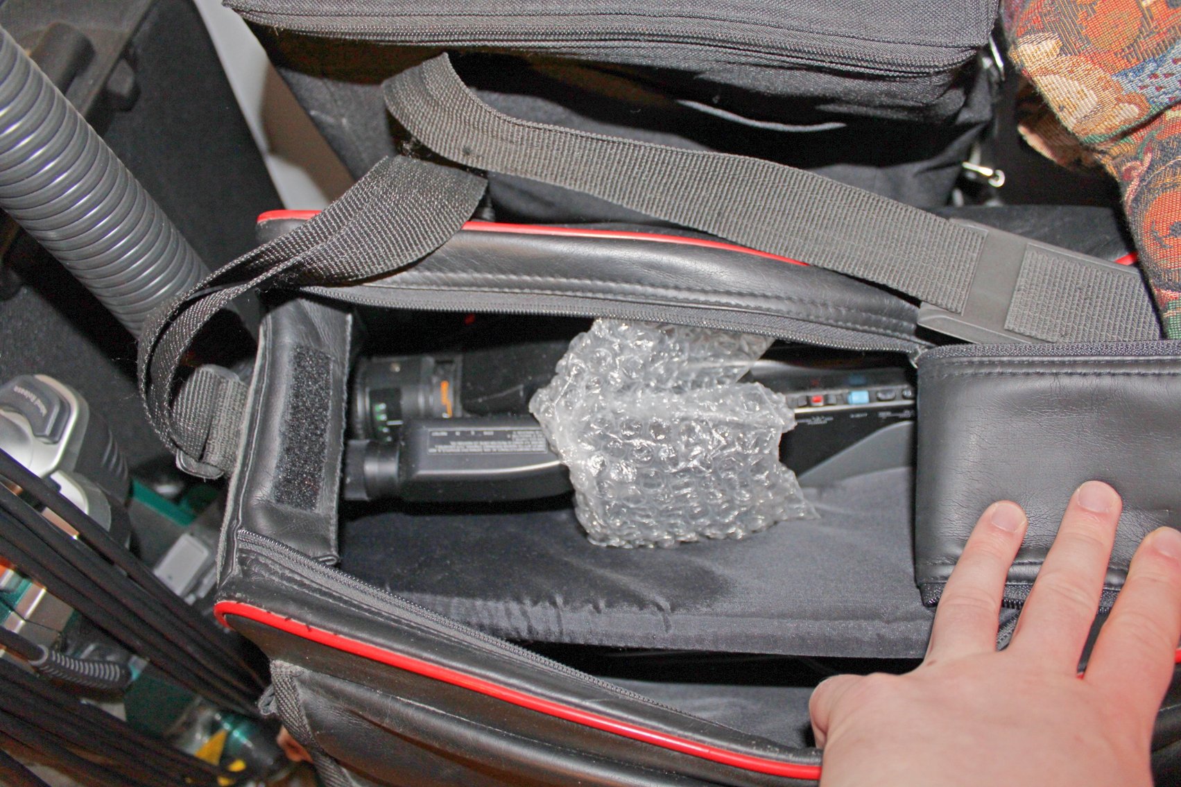 Image for LIVING ESTATE AUCTION