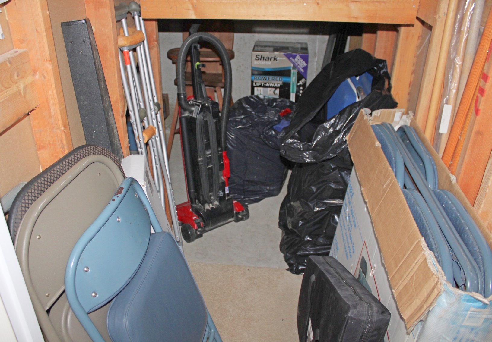 Image for LIVING ESTATE AUCTION