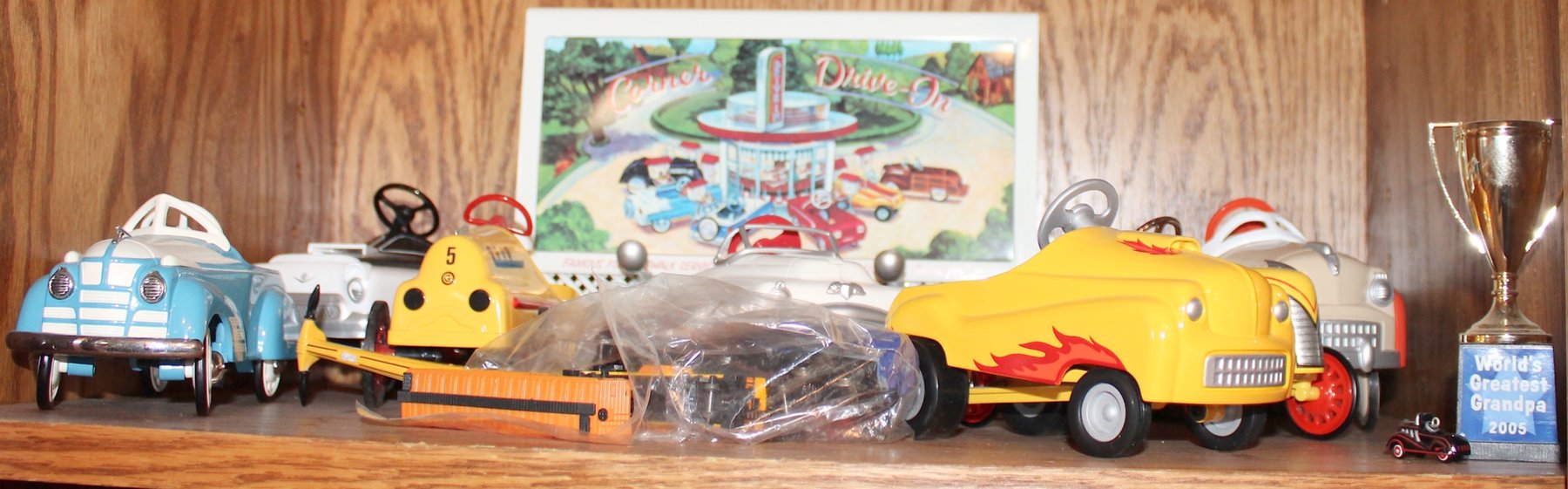 Image for LIVING ESTATE AUCTION