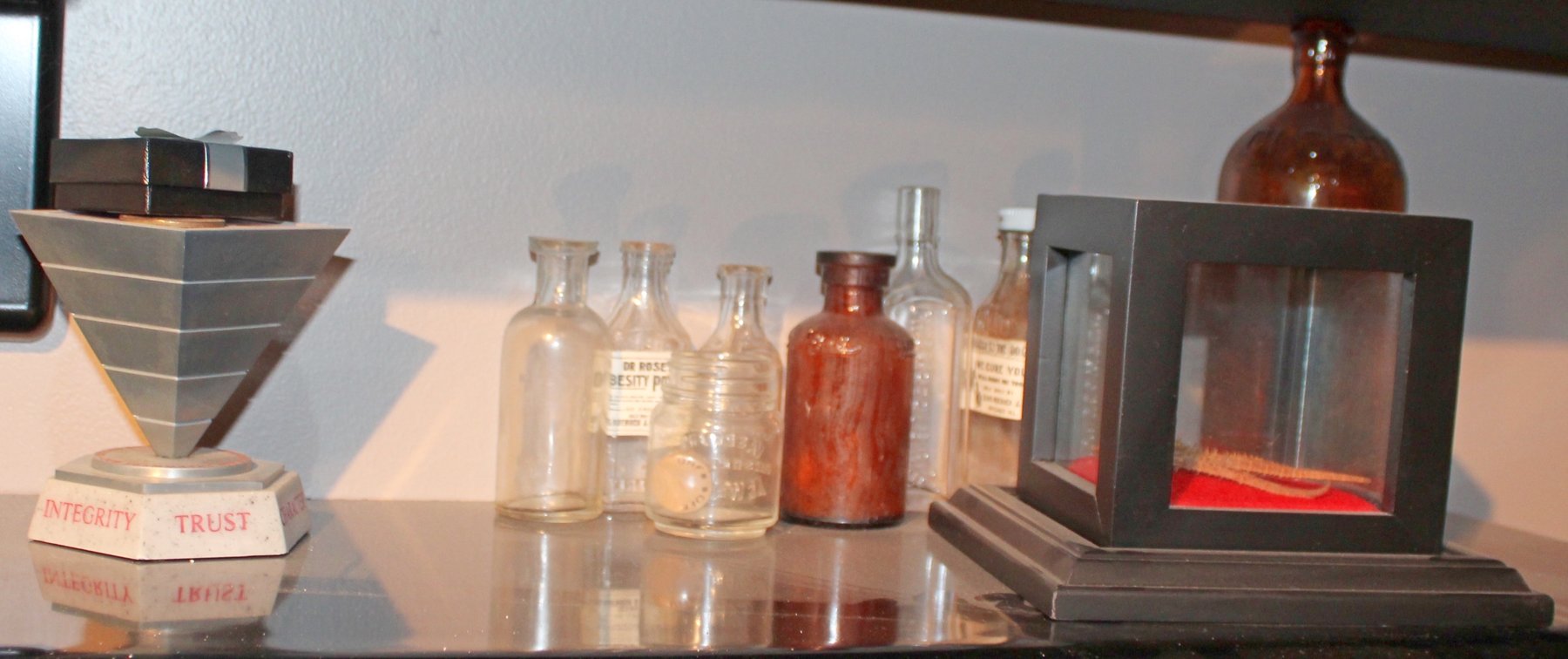 Image for LIVING ESTATE AUCTION