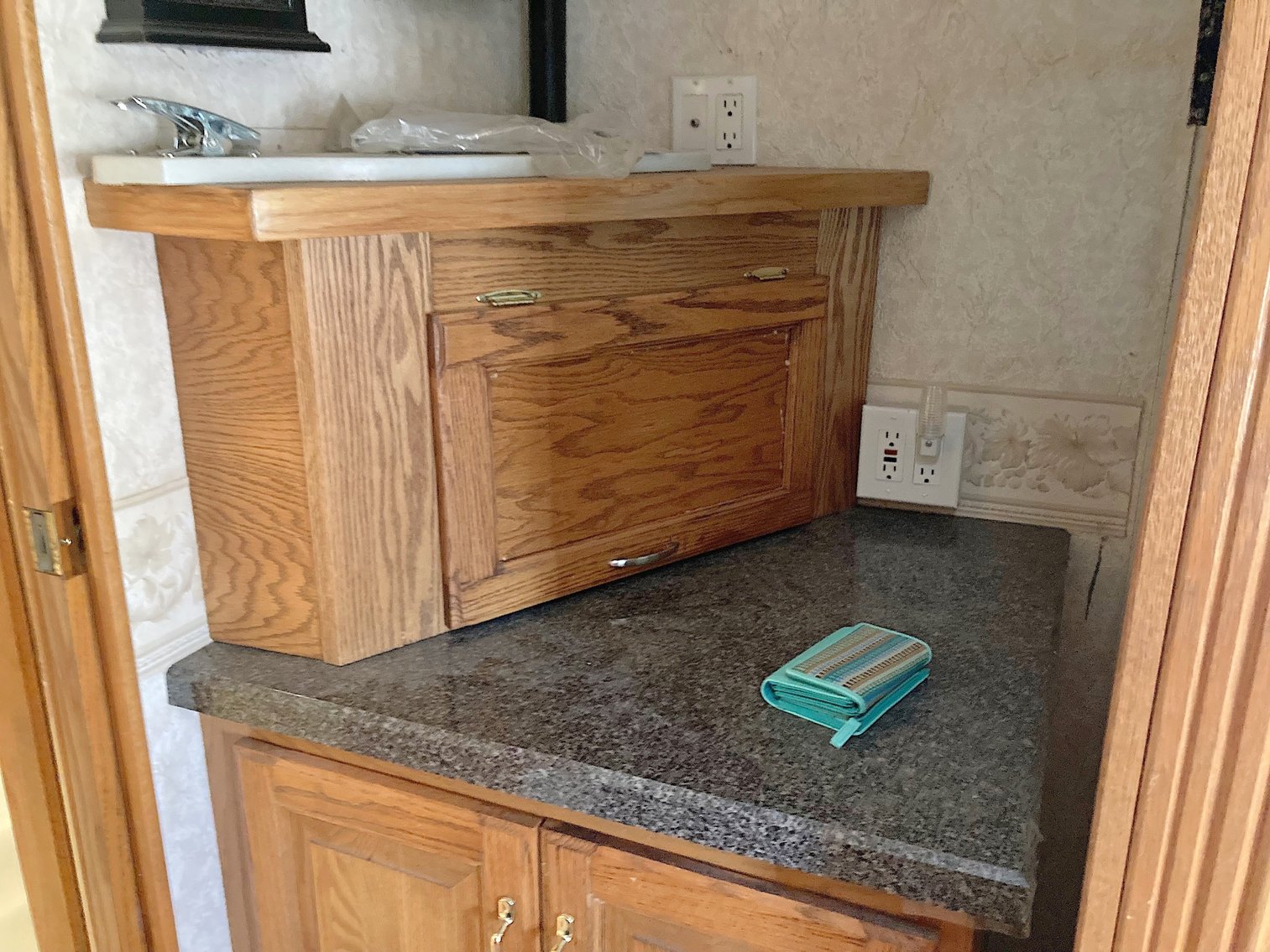 Image for TREASURE HUNT ESTATE AUCTION