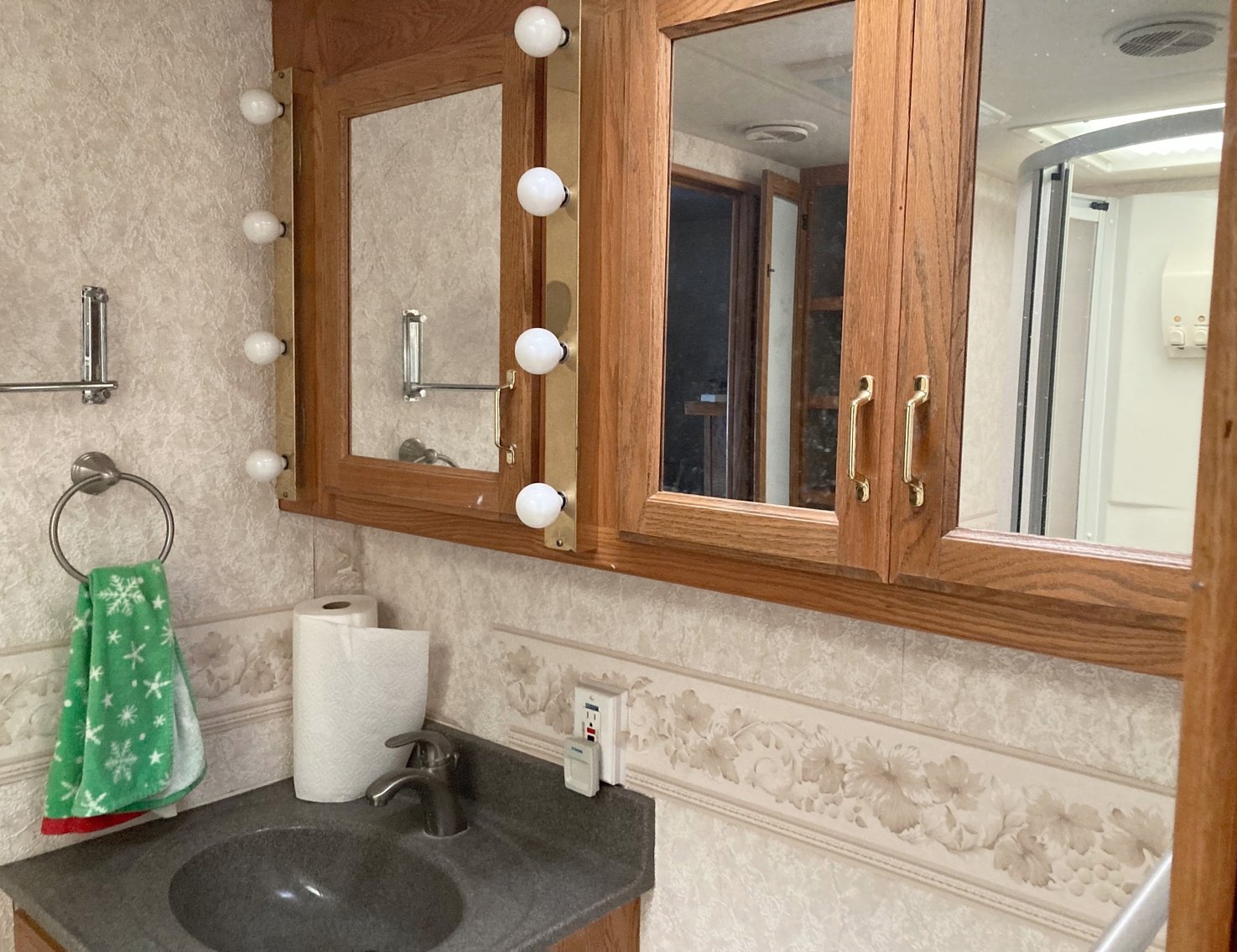 Image for TREASURE HUNT ESTATE AUCTION