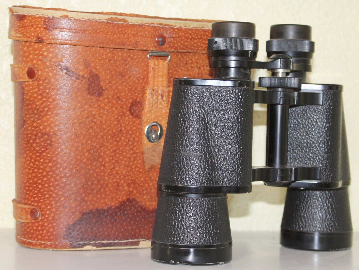 Image for LIVING ESTATE AUCTION