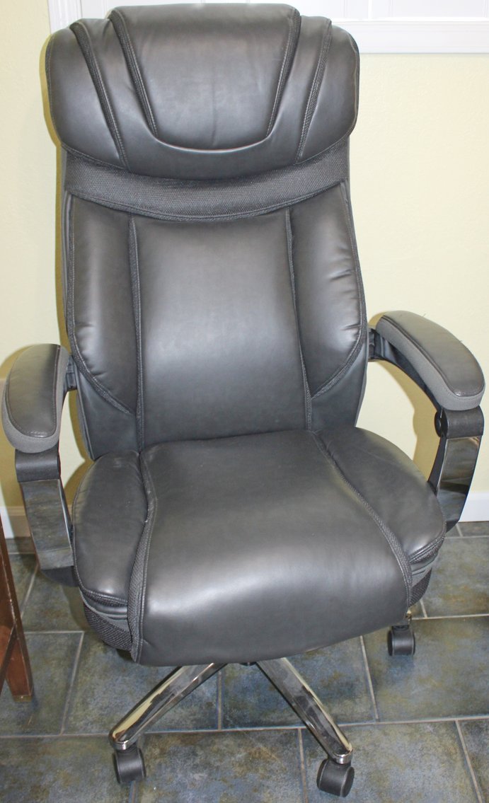 Image for LIVING ESTATE AUCTION