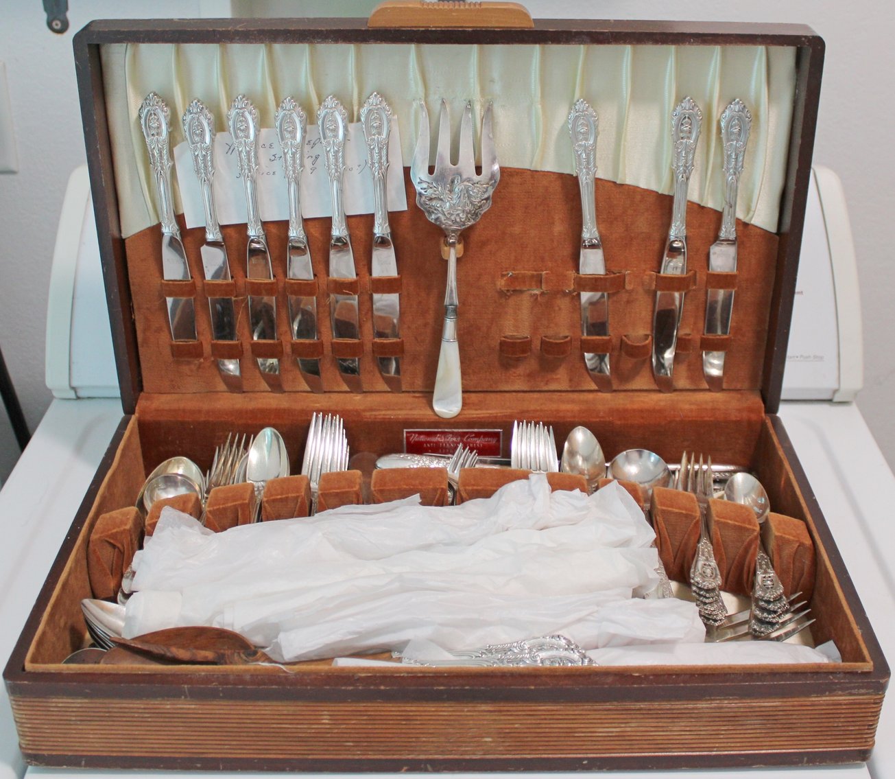 Image for LIVING ESTATE AUCTION