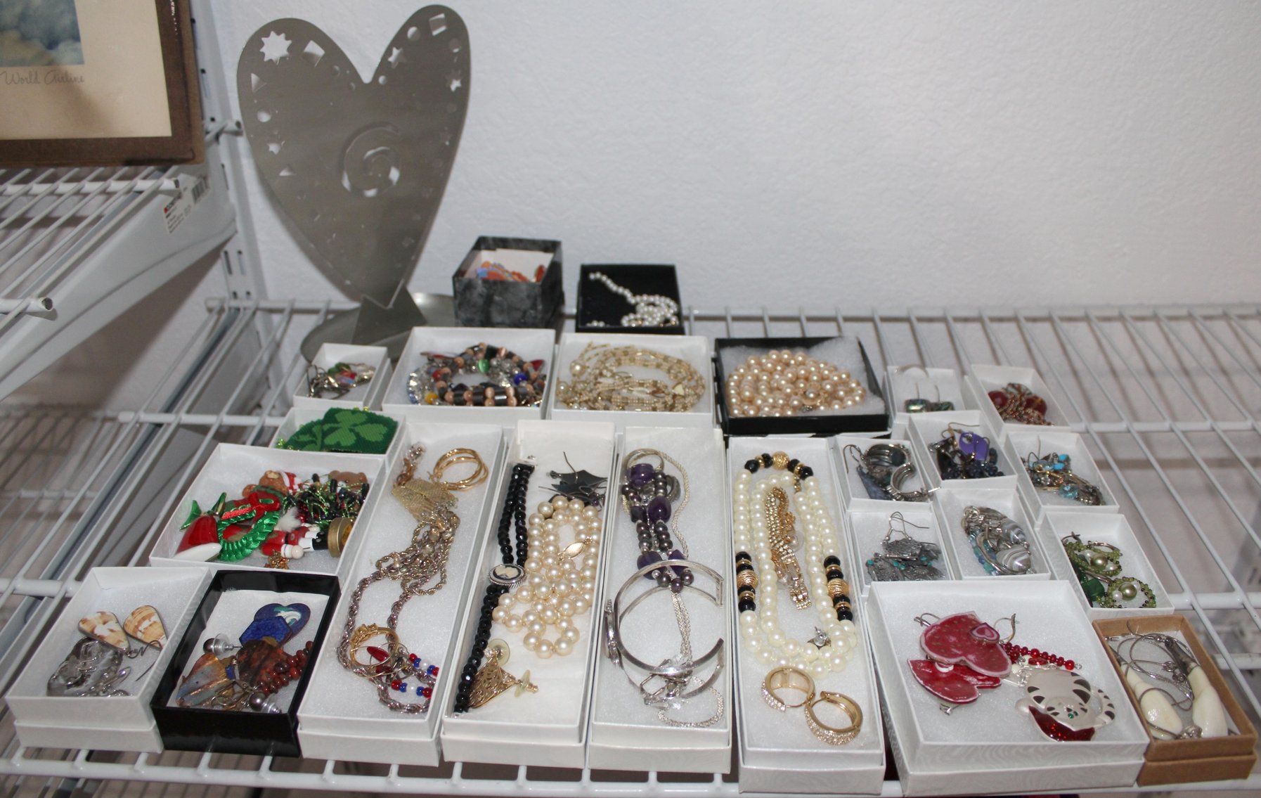 Image for LIVING ESTATE AUCTION