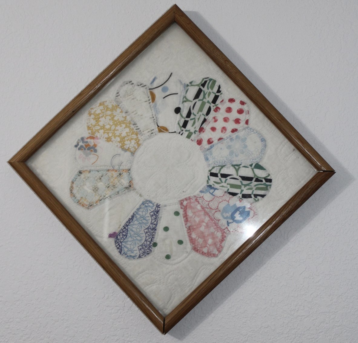 Image for LIVING ESTATE AUCTION