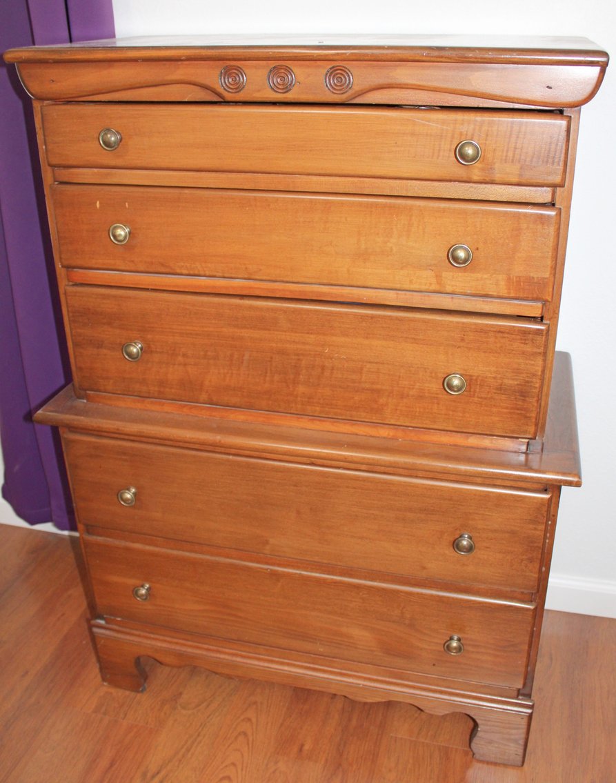 Image for LIVING ESTATE AUCTION