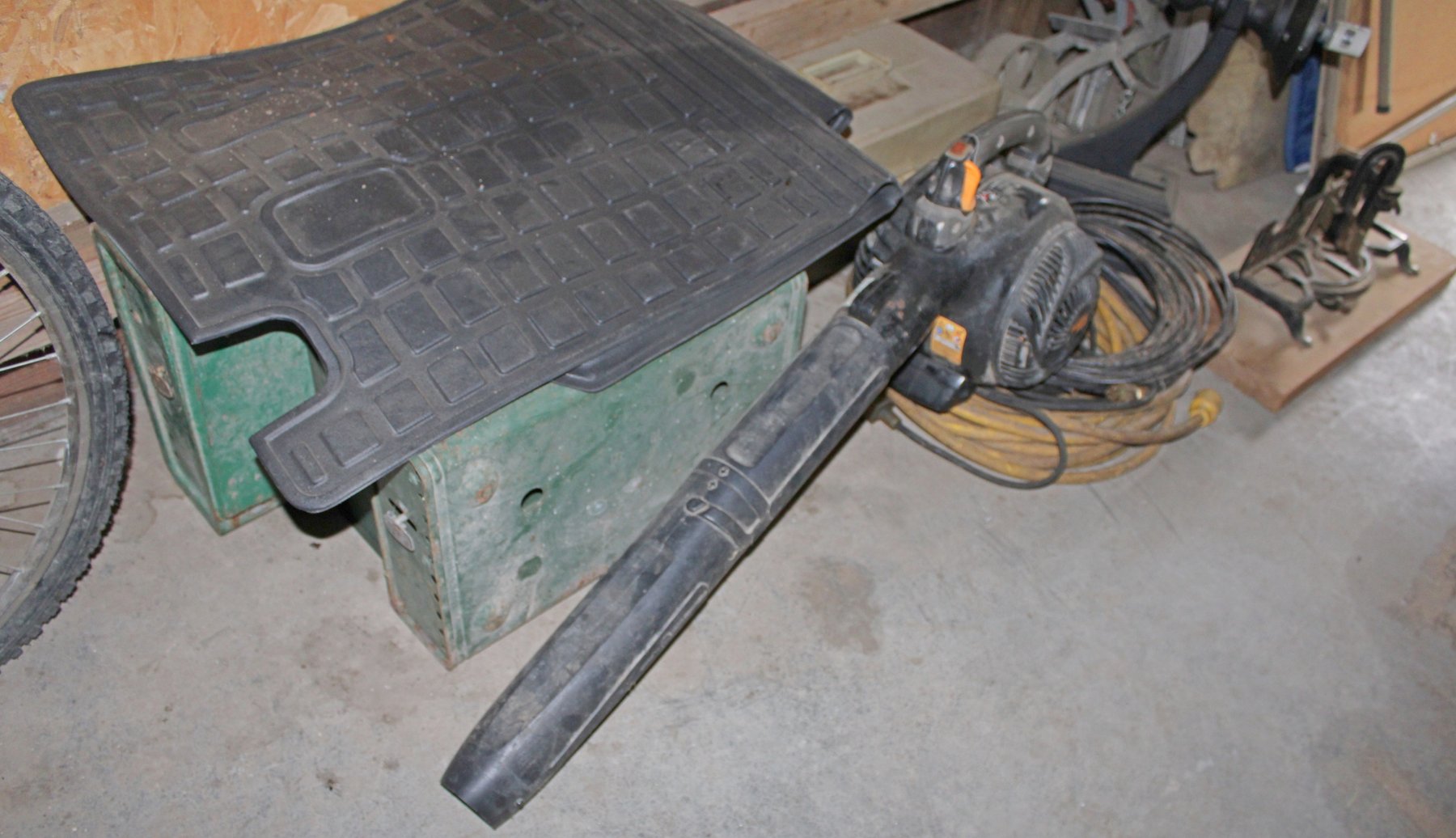 Image for ESTATE AUCTION