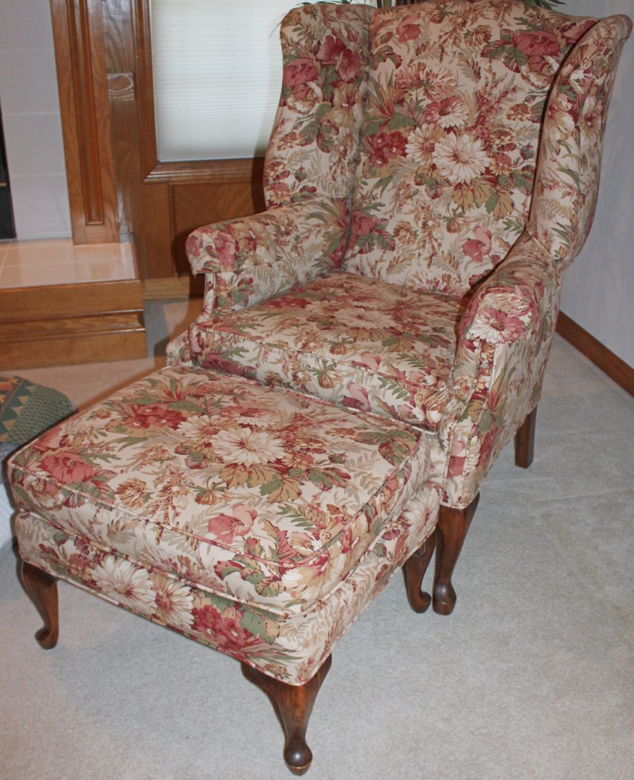 Image for LIVING ESTATE AUCTION