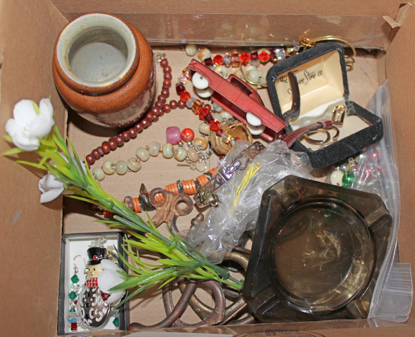 Image for LIVING ESTATE AUCTION