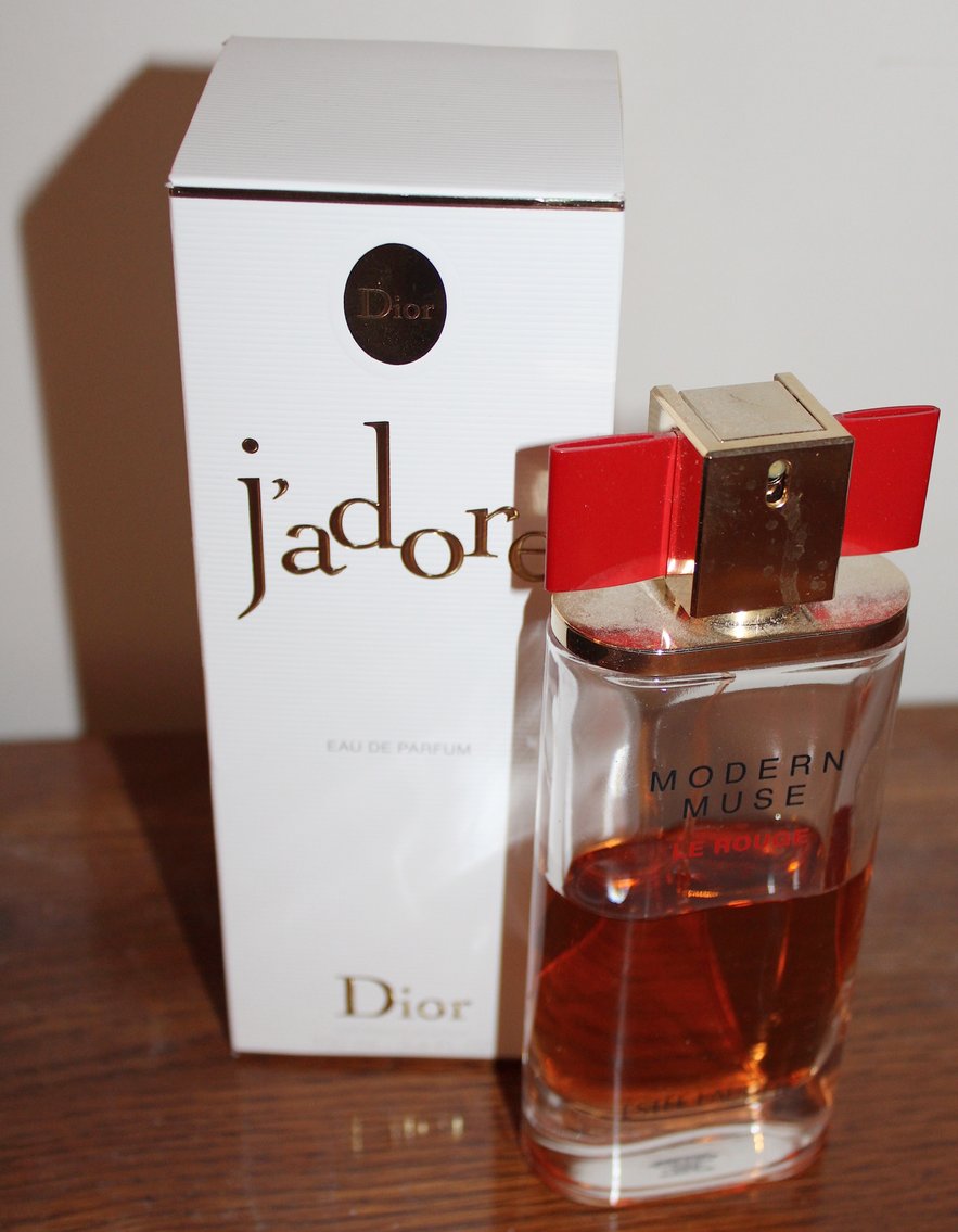 Image for LIVING ESTATE AUCTION