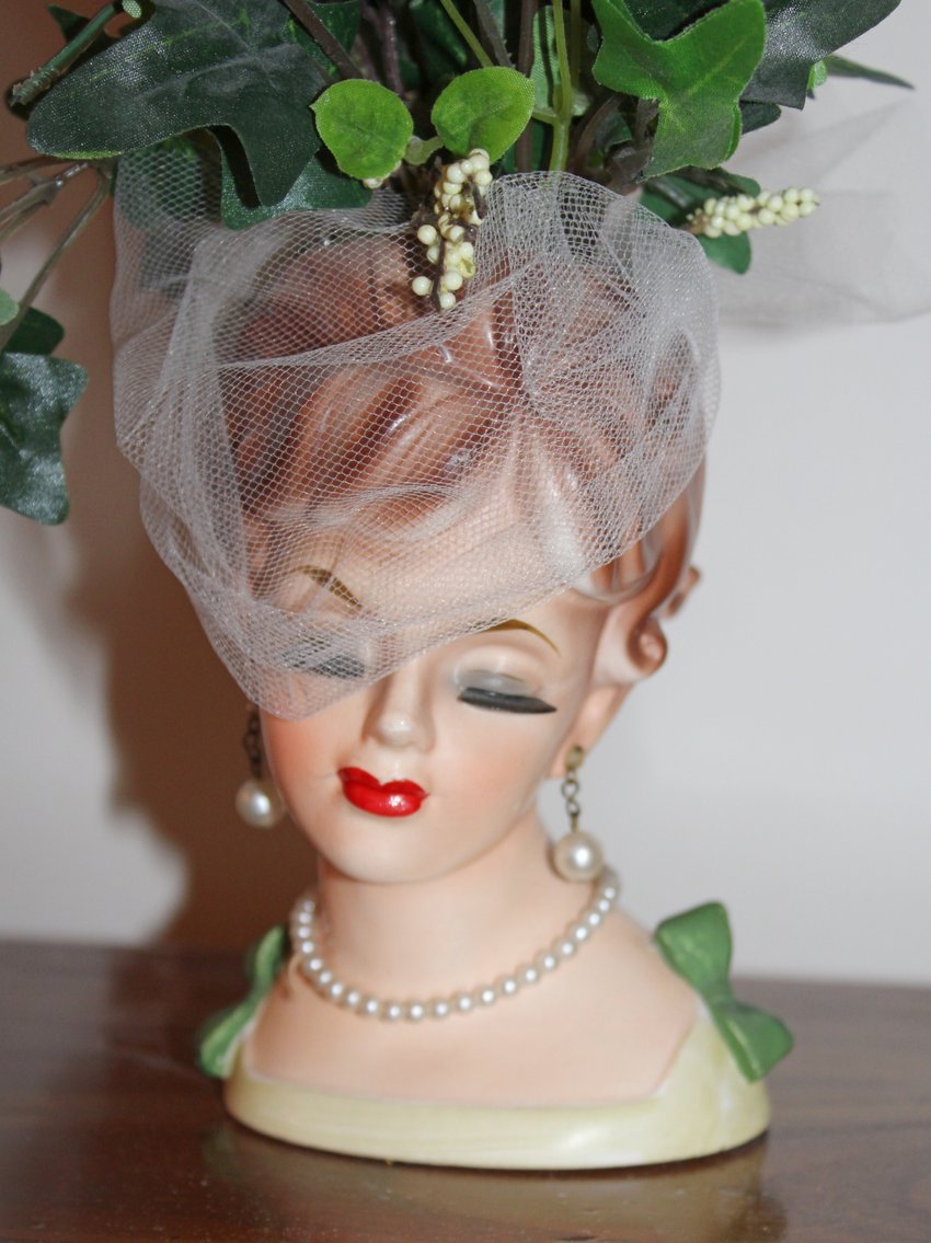 Image for LIVING ESTATE AUCTION