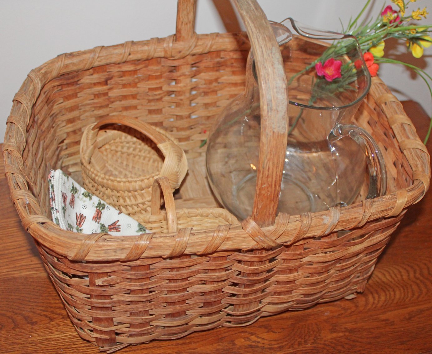 Image for LIVING ESTATE AUCTION