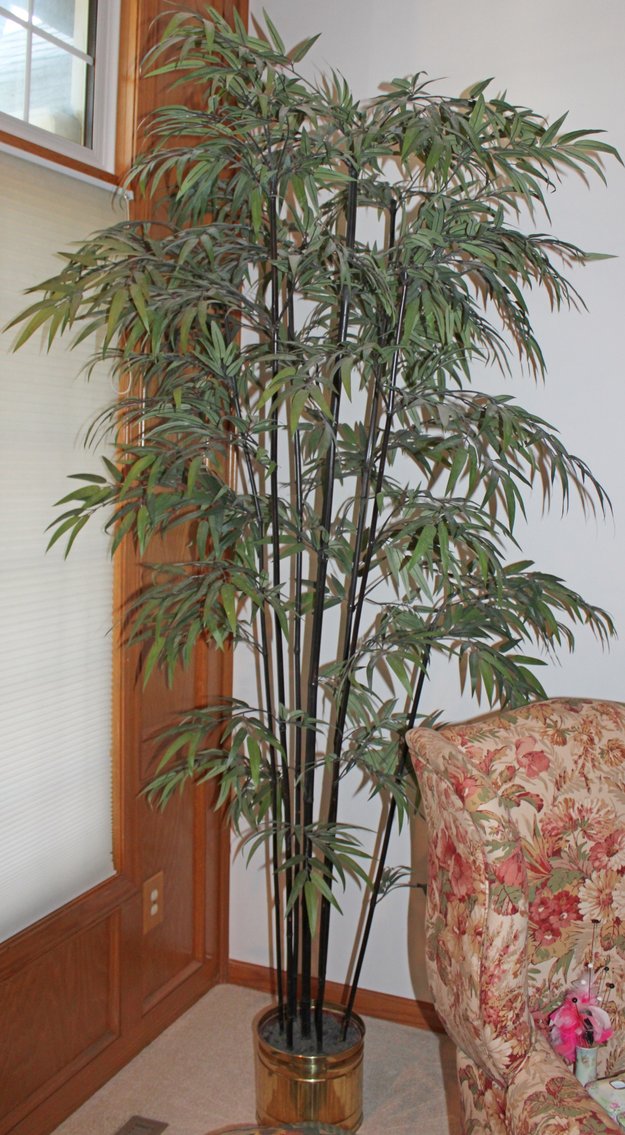 Image for LIVING ESTATE AUCTION