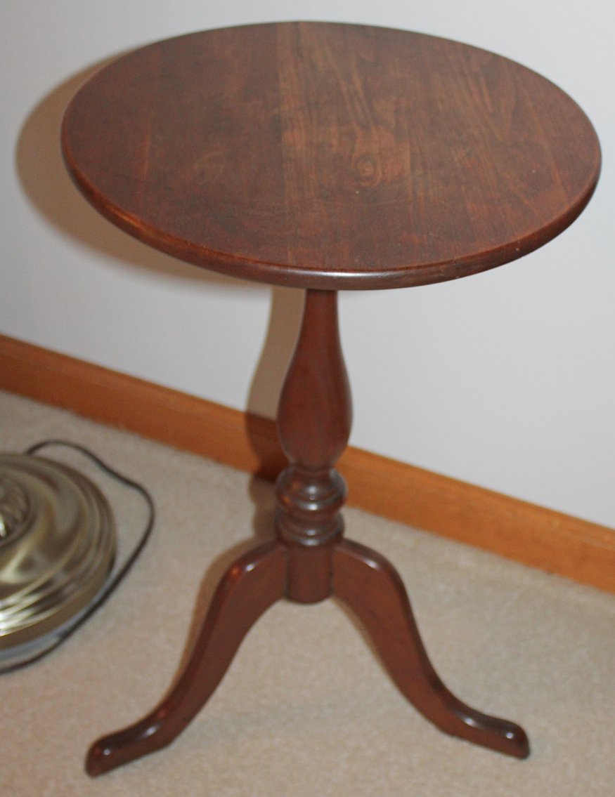 Image for LIVING ESTATE AUCTION