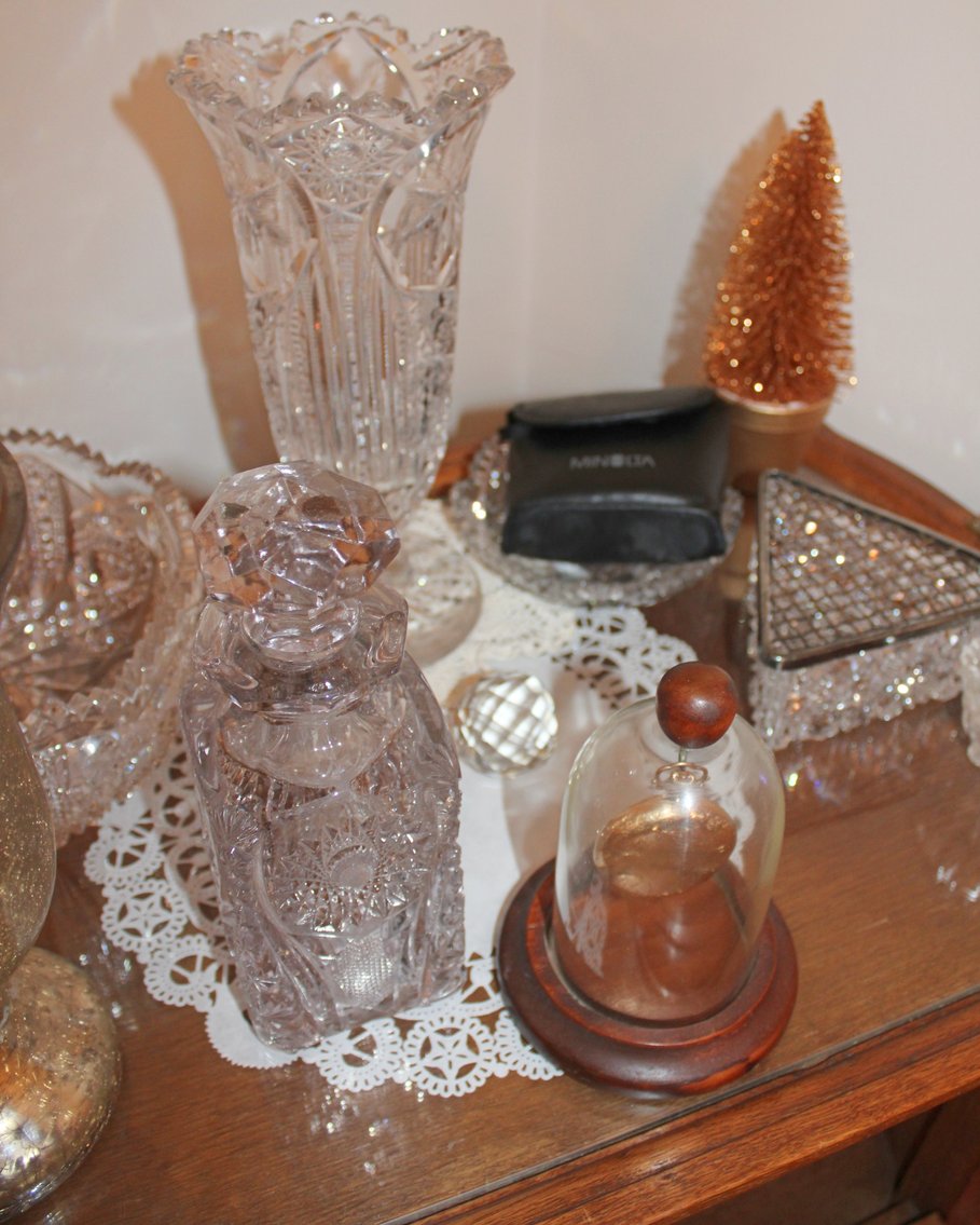 Image for LIVING ESTATE AUCTION