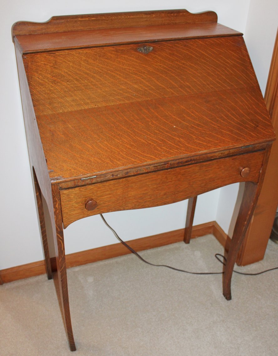 Image for LIVING ESTATE AUCTION