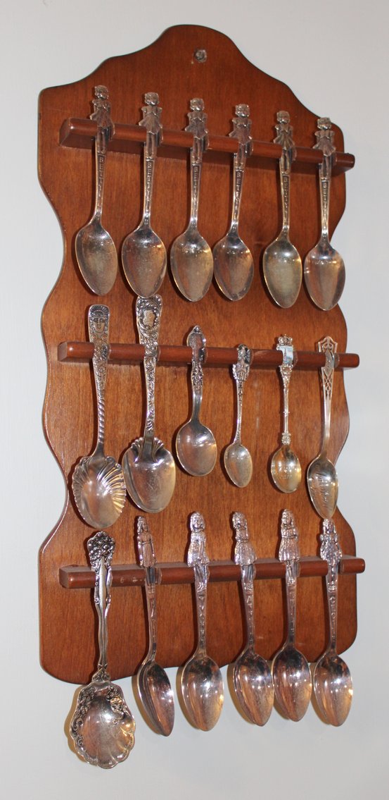 Image for LIVING ESTATE AUCTION