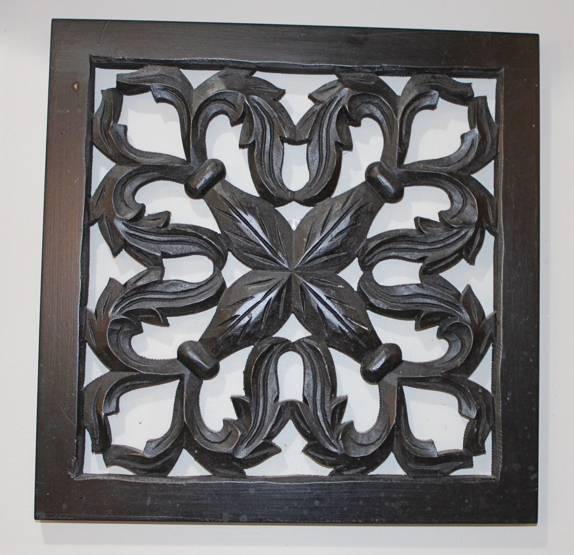 Image for LIVING ESTATE AUCTION